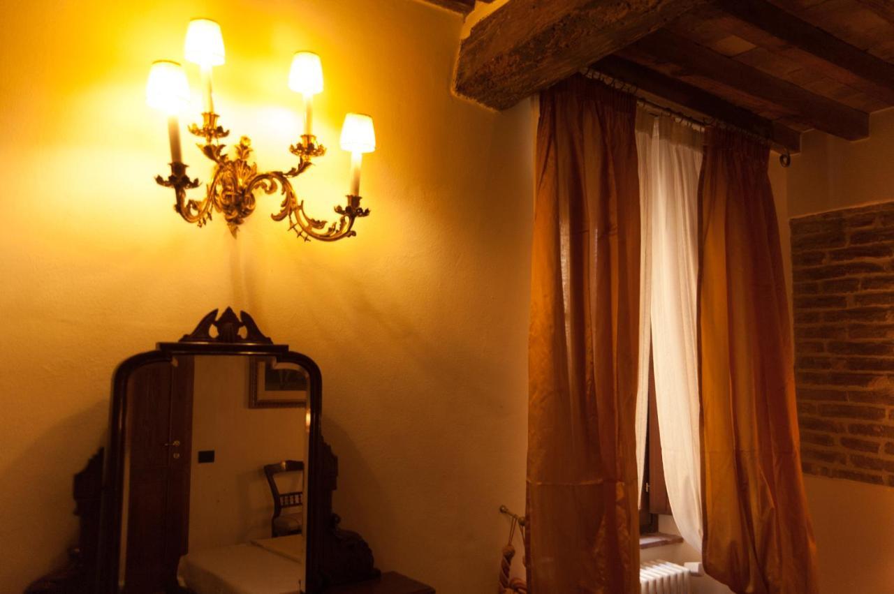Bed and Breakfast Palazzo Benucci San Gimignano Exterior foto
