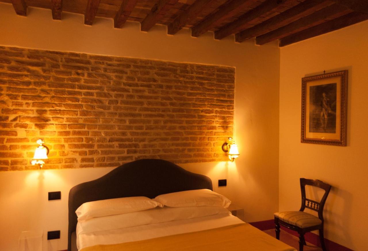 Bed and Breakfast Palazzo Benucci San Gimignano Exterior foto